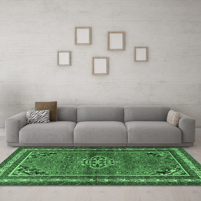 Machine Washable Persian Emerald Green Traditional Area Rugs in a Living Room,, wshtr2540emgrn