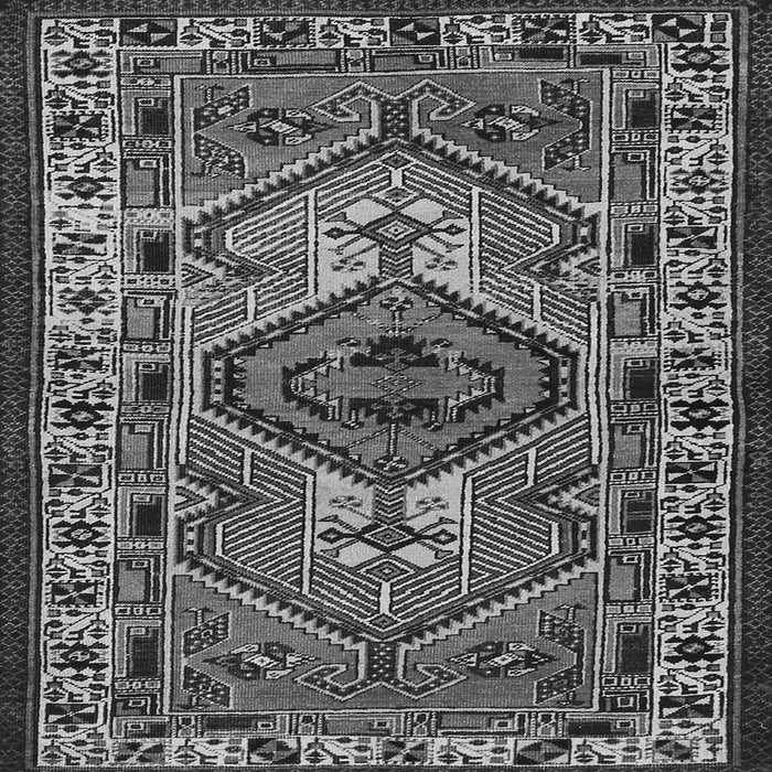 Round Machine Washable Persian Gray Traditional Rug, wshtr2546gry