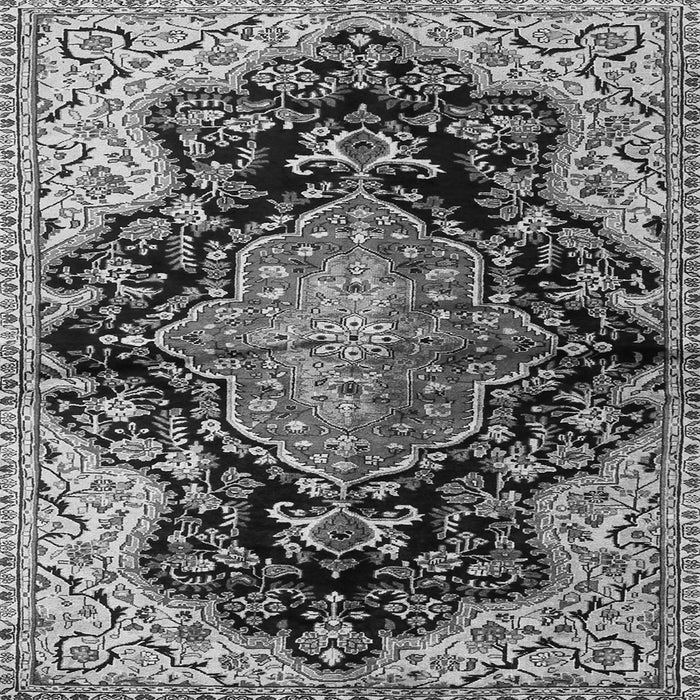 Serging Thickness of Medallion Gray Traditional Rug, tr2547gry