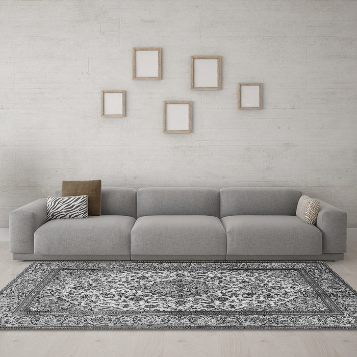 Machine Washable Medallion Gray Traditional Rug in a Living Room,, wshtr2548gry