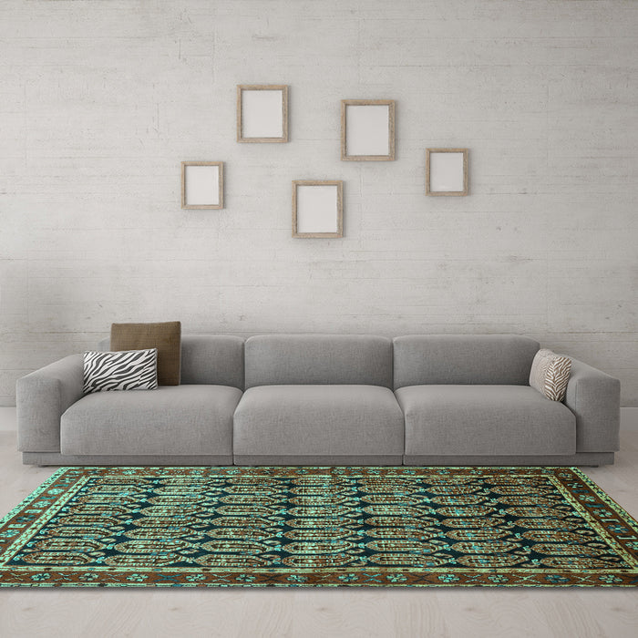 Machine Washable Persian Turquoise Traditional Area Rugs in a Living Room,, wshtr254turq