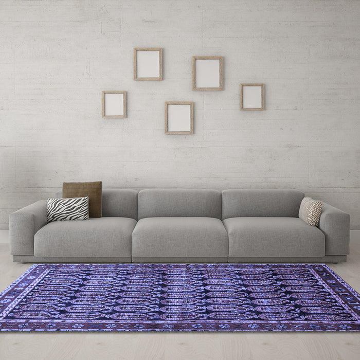 Machine Washable Persian Blue Traditional Rug in a Living Room, wshtr254blu