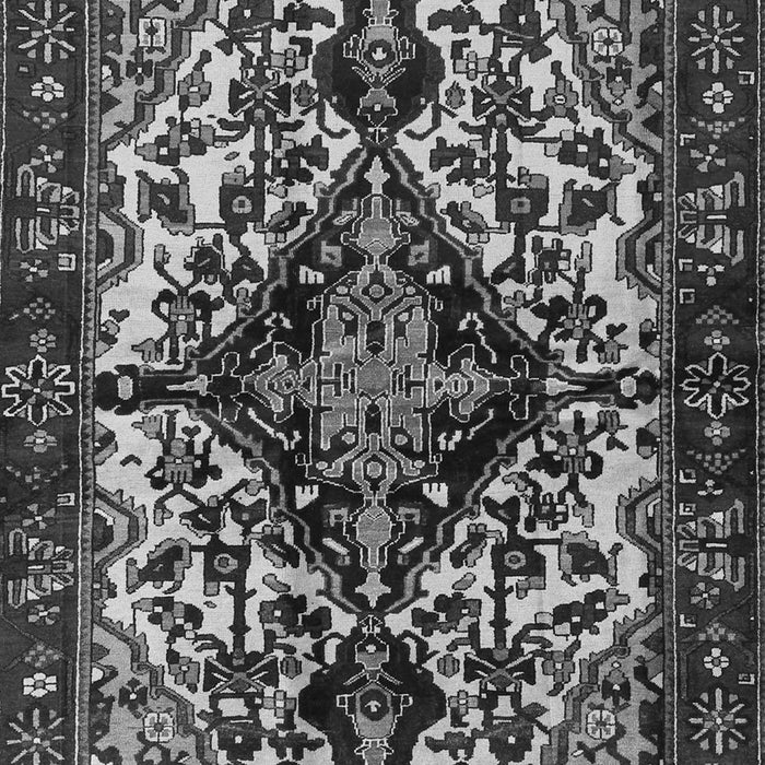 Serging Thickness of Machine Washable Persian Gray Traditional Rug, wshtr2550gry