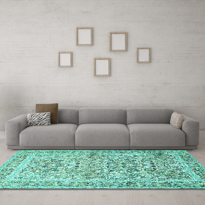 Machine Washable Persian Turquoise Traditional Area Rugs in a Living Room,, wshtr2552turq