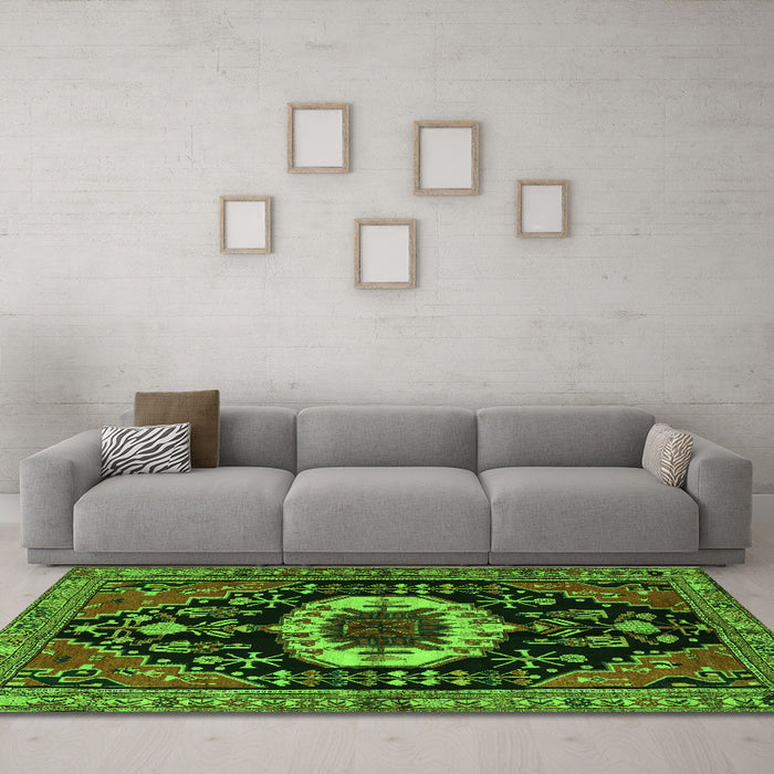 Machine Washable Medallion Green Traditional Area Rugs in a Living Room,, wshtr2554grn