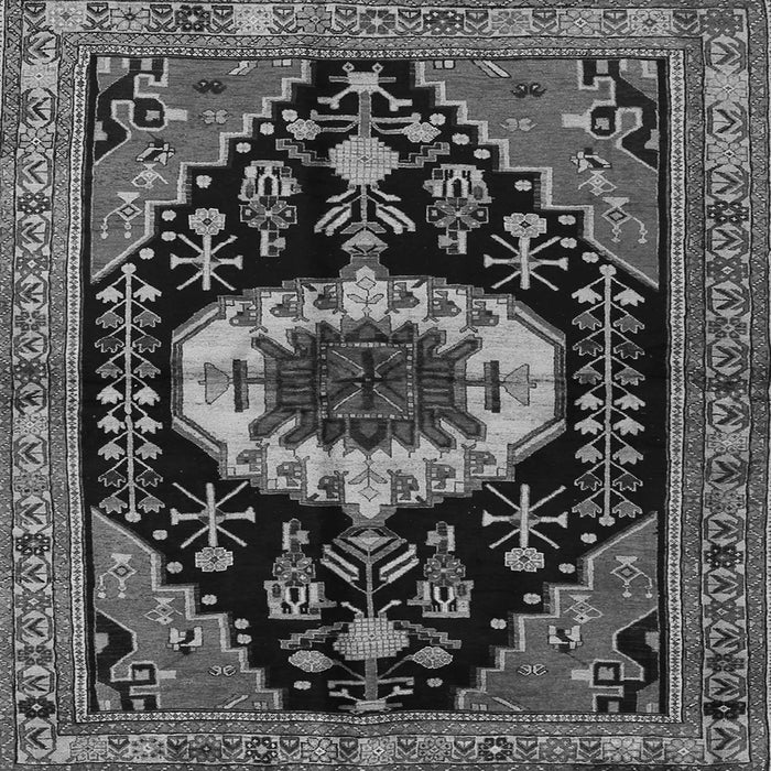 Serging Thickness of Medallion Gray Traditional Rug, tr2554gry