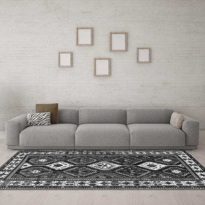 Machine Washable Persian Gray Traditional Rug in a Living Room,, wshtr2555gry