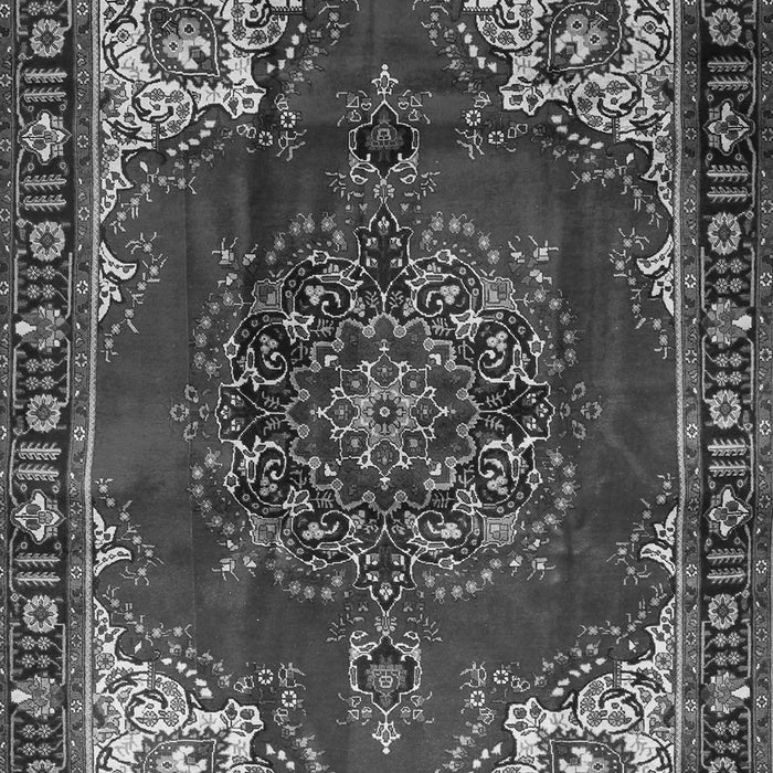 Serging Thickness of Machine Washable Medallion Gray Traditional Rug, wshtr2557gry