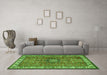 Machine Washable Persian Green Traditional Area Rugs in a Living Room,, wshtr2558grn