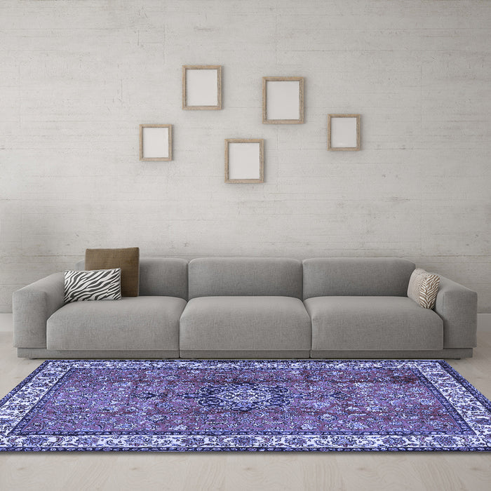 Machine Washable Persian Blue Traditional Rug in a Living Room, wshtr2558blu