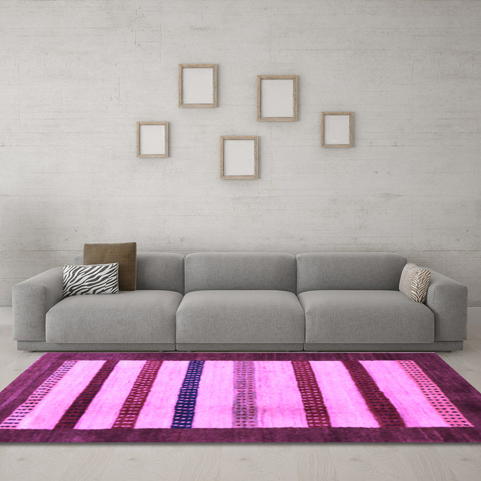 Machine Washable Persian Purple Traditional Area Rugs in a Living Room, wshtr255pur