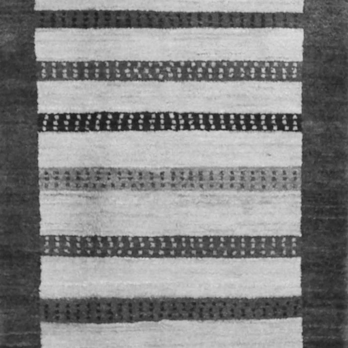 Serging Thickness of Machine Washable Persian Gray Traditional Rug, wshtr255gry