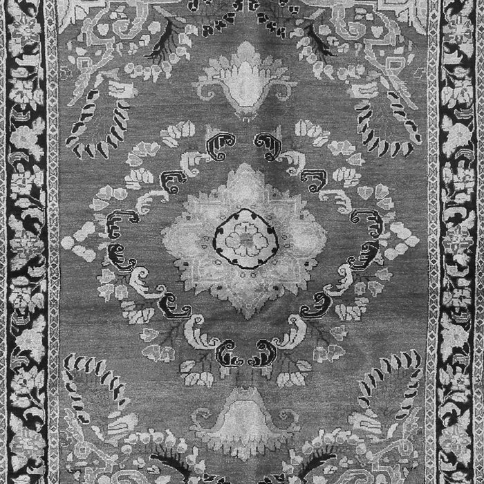 Serging Thickness of Machine Washable Persian Gray Traditional Rug, wshtr2565gry