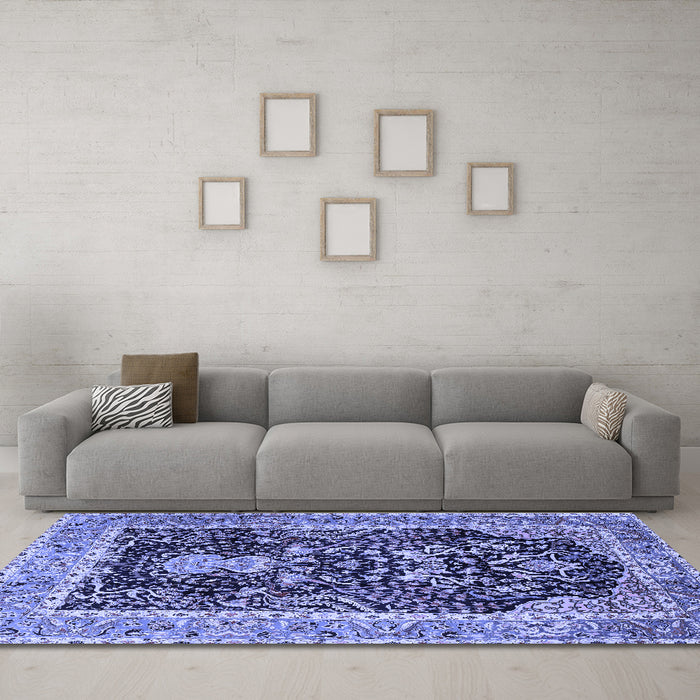 Machine Washable Animal Blue Traditional Rug in a Living Room, wshtr2569blu
