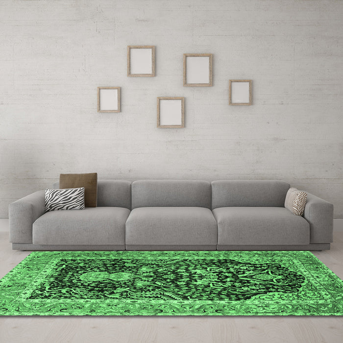 Machine Washable Animal Emerald Green Traditional Area Rugs in a Living Room,, wshtr2569emgrn