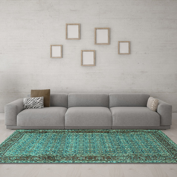 Machine Washable Persian Turquoise Traditional Area Rugs in a Living Room,, wshtr256turq