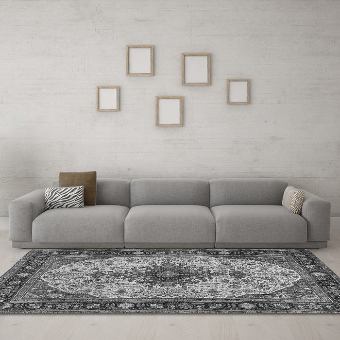 Machine Washable Medallion Gray Traditional Rug in a Living Room,, wshtr2573gry