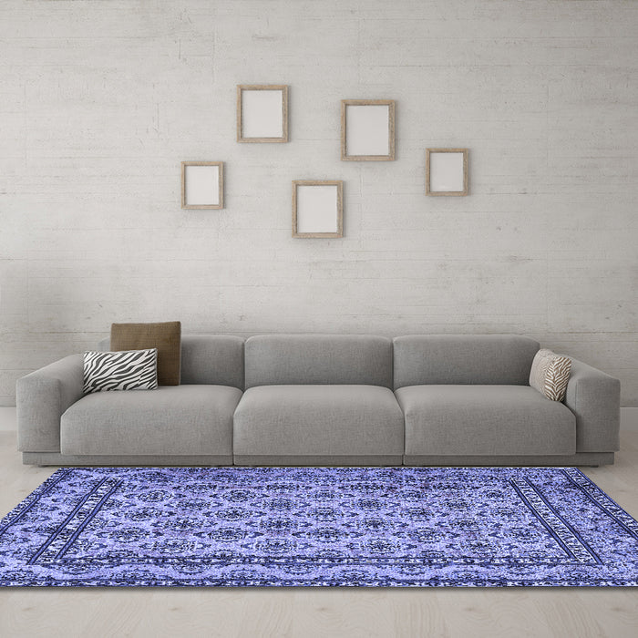 Machine Washable Persian Blue Traditional Rug in a Living Room, wshtr2576blu