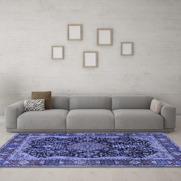 Machine Washable Persian Blue Traditional Rug in a Living Room, wshtr2577blu