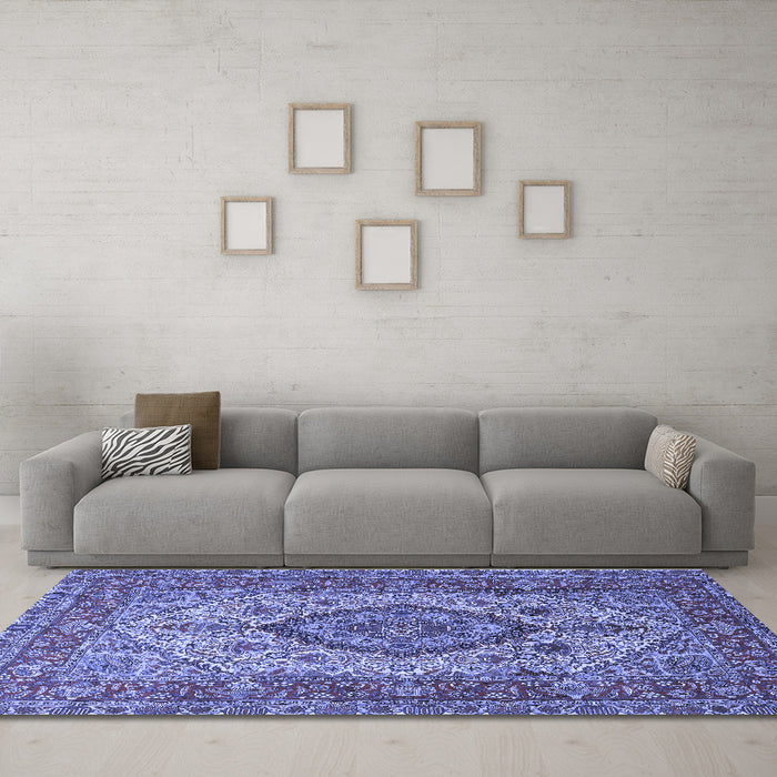 Machine Washable Medallion Blue Traditional Rug in a Living Room, wshtr257blu