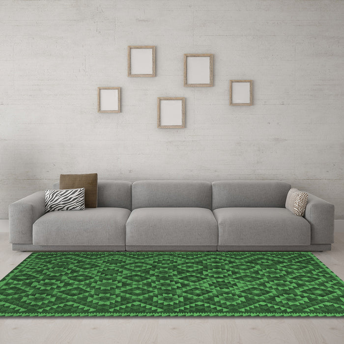 Machine Washable Southwestern Emerald Green Country Area Rugs in a Living Room,, wshtr2582emgrn