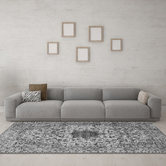 Machine Washable Persian Gray Traditional Rug in a Living Room,, wshtr2583gry