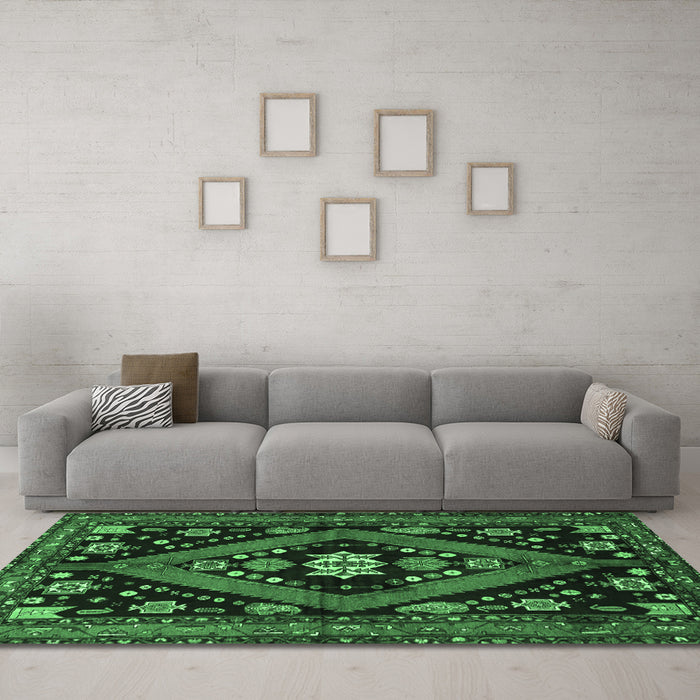 Machine Washable Persian Emerald Green Traditional Area Rugs in a Living Room,, wshtr2586emgrn