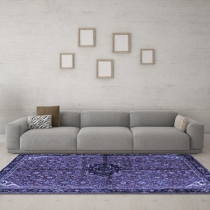 Machine Washable Persian Blue Traditional Rug in a Living Room, wshtr2588blu