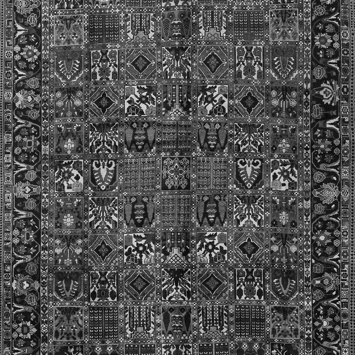 Serging Thickness of Machine Washable Persian Gray Traditional Rug, wshtr2591gry