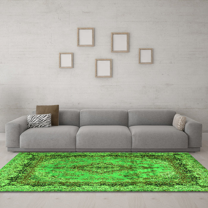 Machine Washable Persian Green Traditional Area Rugs in a Living Room,, wshtr2592grn