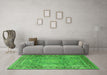 Machine Washable Persian Green Traditional Area Rugs in a Living Room,, wshtr2593grn