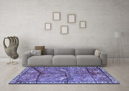 Machine Washable Animal Blue Traditional Rug in a Living Room, wshtr2595blu