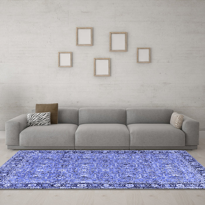 Machine Washable Persian Blue Traditional Rug in a Living Room, wshtr2598blu