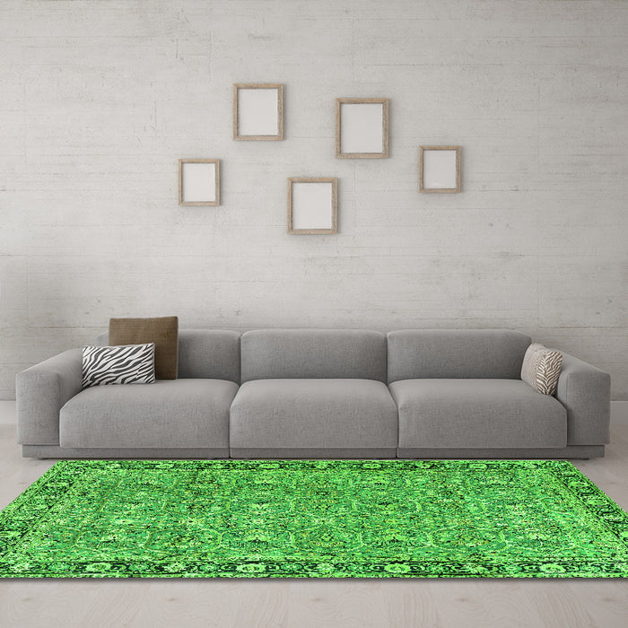 Machine Washable Persian Green Traditional Area Rugs in a Living Room,, wshtr2598grn