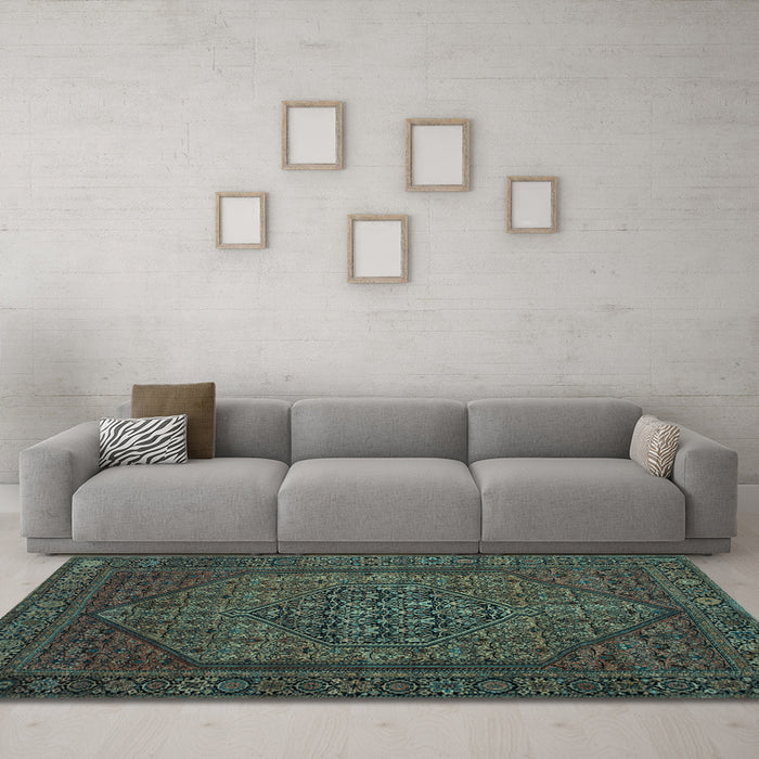 Machine Washable Persian Light Blue Traditional Rug in a Living Room, wshtr25lblu
