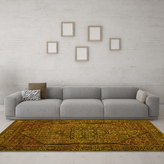 Machine Washable Persian Yellow Traditional Rug in a Living Room, wshtr25yw