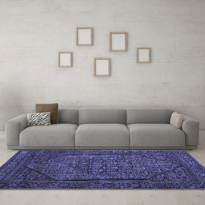 Machine Washable Persian Blue Traditional Rug in a Living Room, wshtr25blu