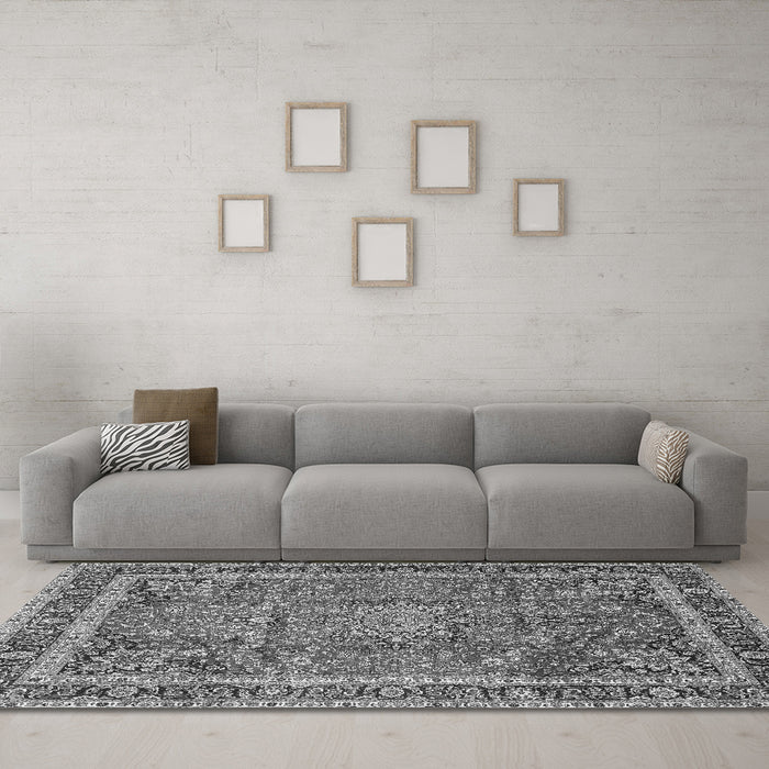 Machine Washable Persian Gray Traditional Rug in a Living Room,, wshtr2604gry
