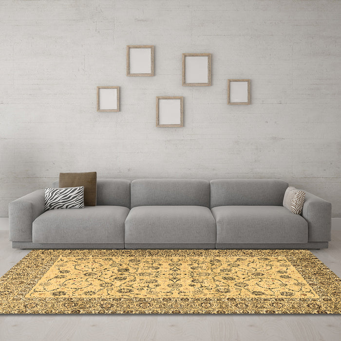 Machine Washable Persian Brown Traditional Rug in a Living Room,, wshtr2608brn