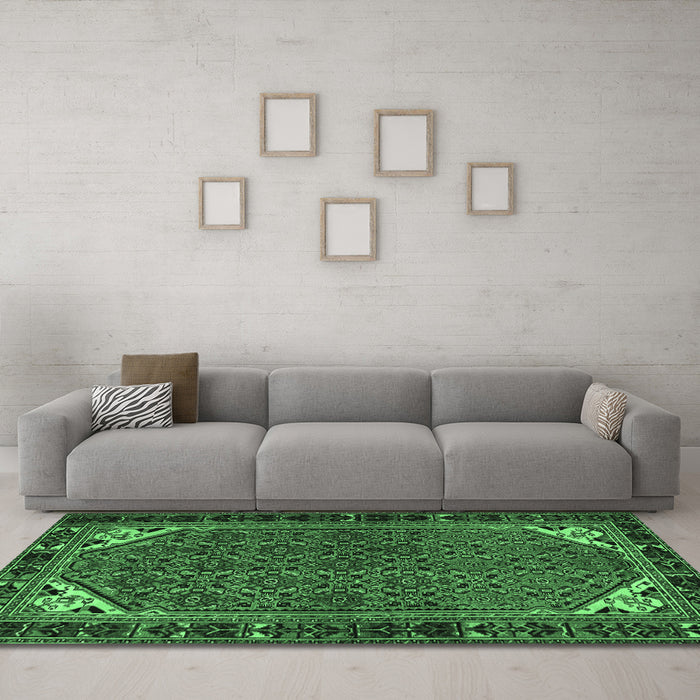 Machine Washable Persian Emerald Green Traditional Area Rugs in a Living Room,, wshtr2617emgrn