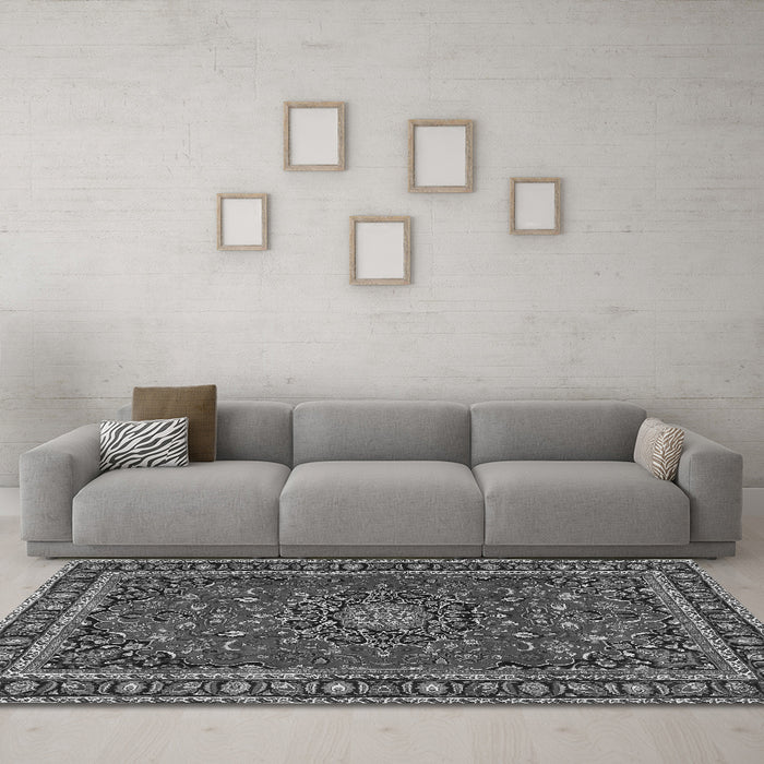 Machine Washable Persian Gray Traditional Rug in a Living Room,, wshtr2618gry
