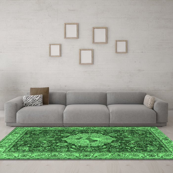 Machine Washable Persian Emerald Green Traditional Area Rugs in a Living Room,, wshtr2619emgrn