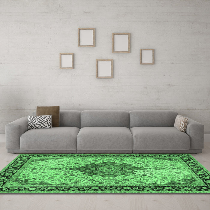 Machine Washable Medallion Emerald Green Traditional Area Rugs in a Living Room,, wshtr2625emgrn