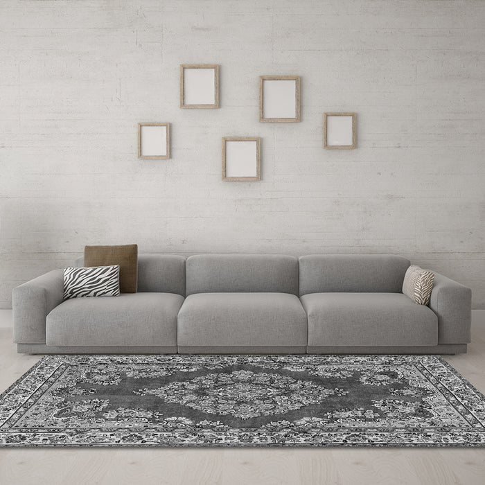 Machine Washable Medallion Gray Traditional Rug in a Living Room,, wshtr2626gry