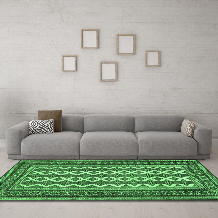 Machine Washable Persian Emerald Green Traditional Area Rugs in a Living Room,, wshtr2628emgrn