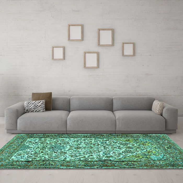 Machine Washable Persian Turquoise Traditional Area Rugs in a Living Room,, wshtr2630turq