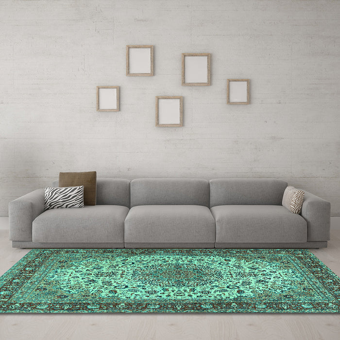 Machine Washable Persian Turquoise Traditional Area Rugs in a Living Room,, wshtr2632turq