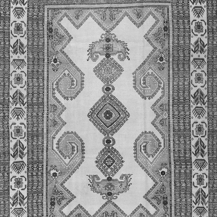 Serging Thickness of Machine Washable Persian Gray Traditional Rug, wshtr2633gry