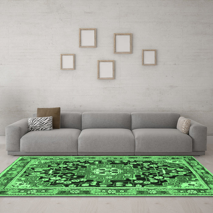 Machine Washable Persian Emerald Green Traditional Area Rugs in a Living Room,, wshtr2637emgrn