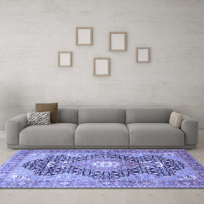 Machine Washable Medallion Blue Traditional Rug in a Living Room, wshtr263blu